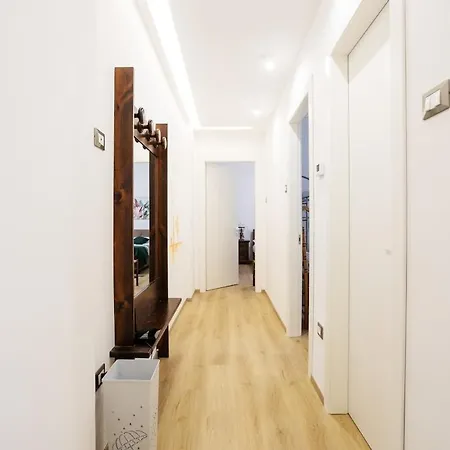 Apartamento Comfort Moderno A Per Vivere Un Local Trieste