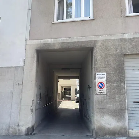 Comfort Moderno A Per Vivere Un Local Trieste